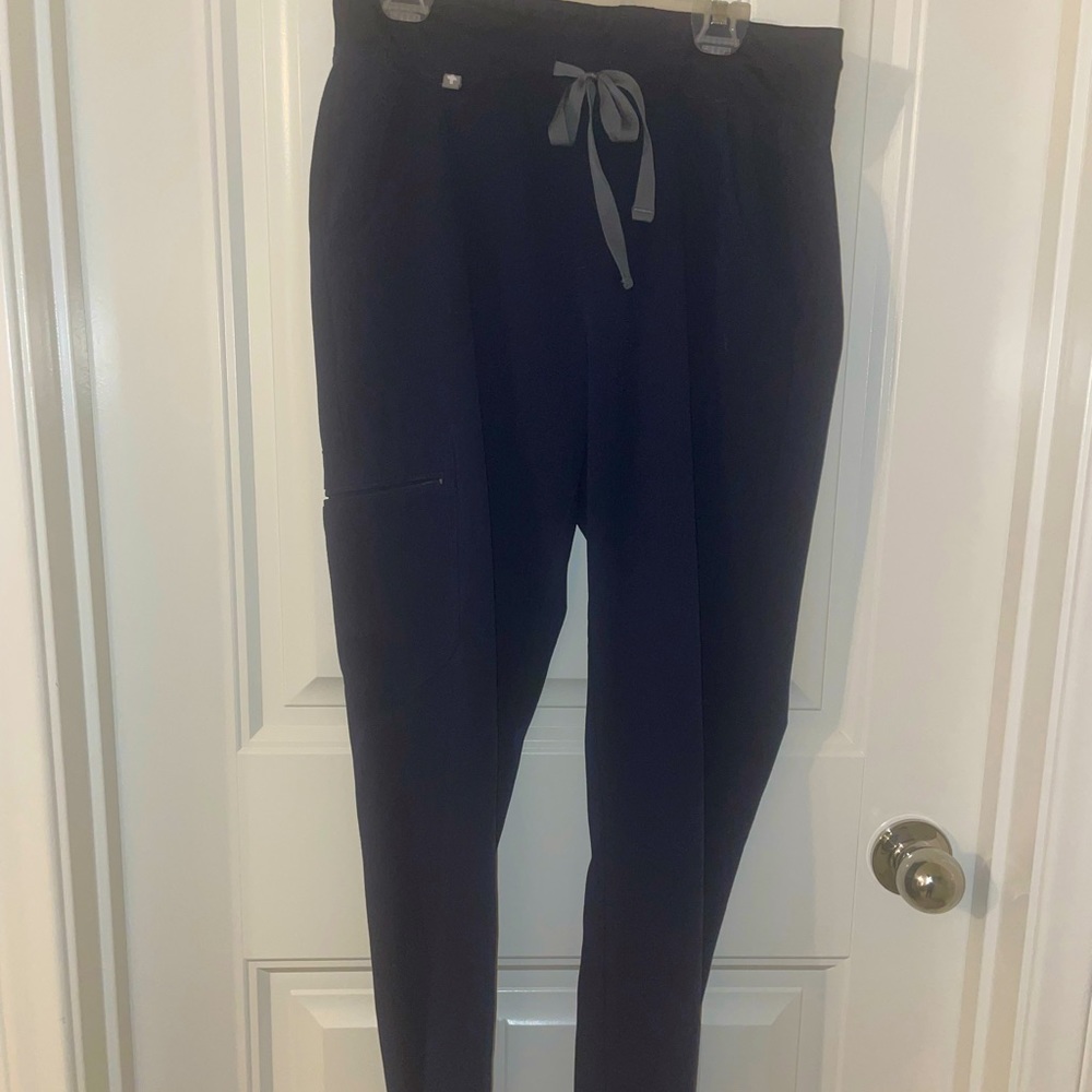 Fig’s Zamora Scrub Pants